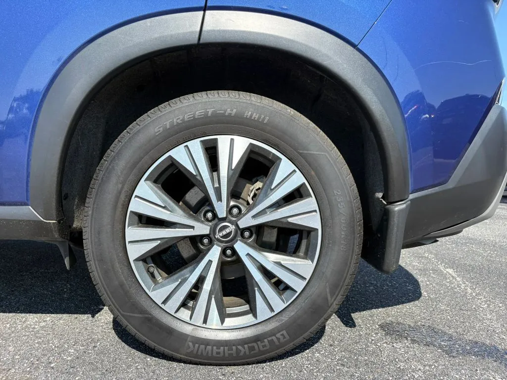 Nissan Rogue photo 26