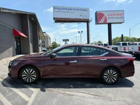 Photos of 2024 Nissan Altima 2.5 SV Sedan 4D for sale in Omaha, NE at Gateway Auto Sales