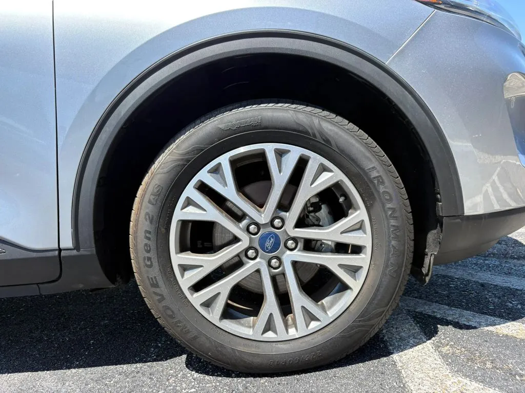 Ford Escape photo 26