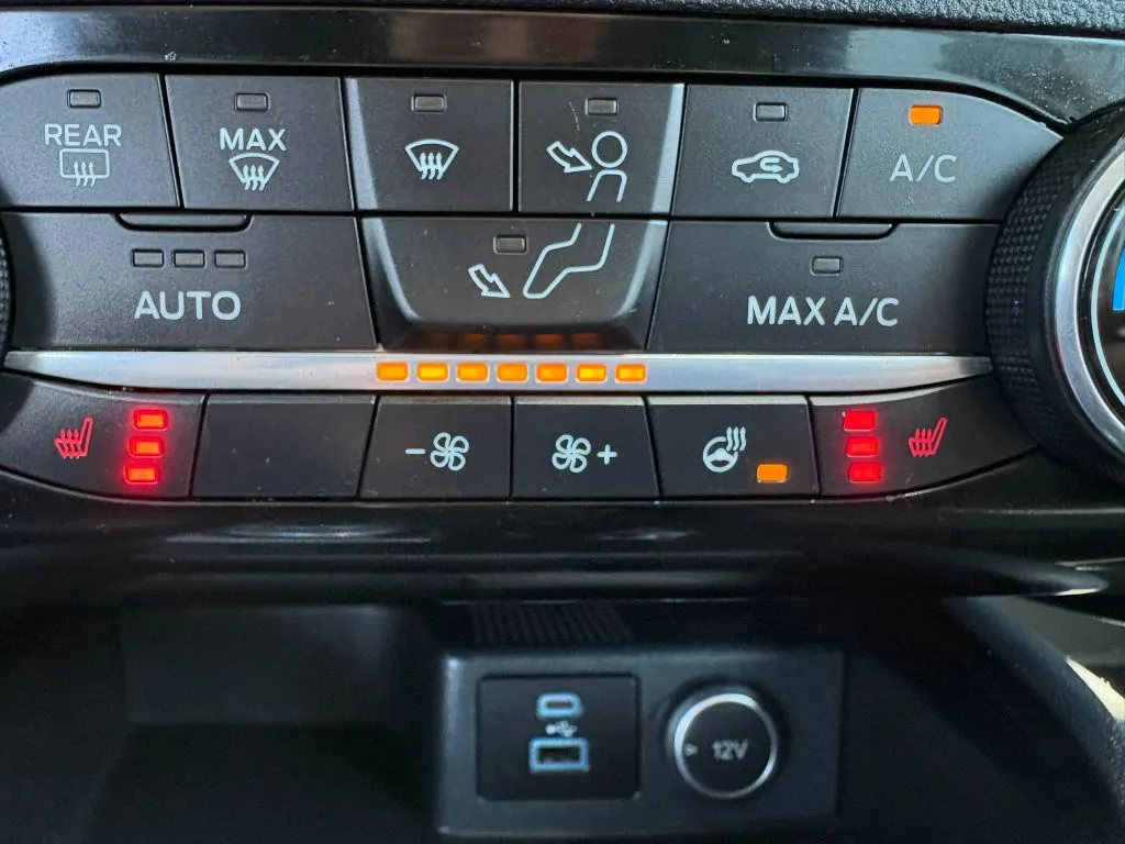 Ford Escape photo 14