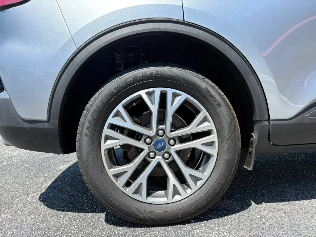 Ford Escape photo 25