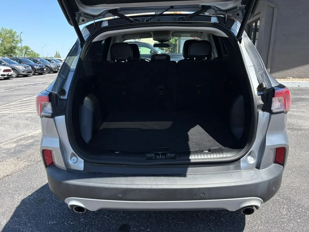 Ford Escape photo 9