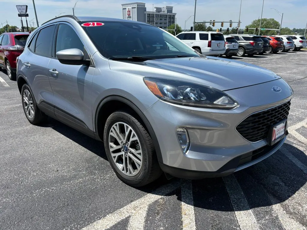 Ford Escape photo 7