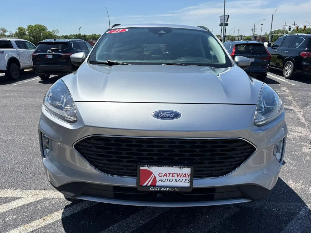 Ford Escape photo 8
