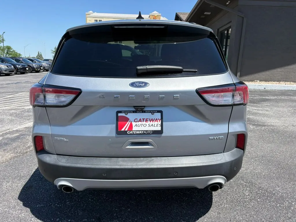 Ford Escape photo 4