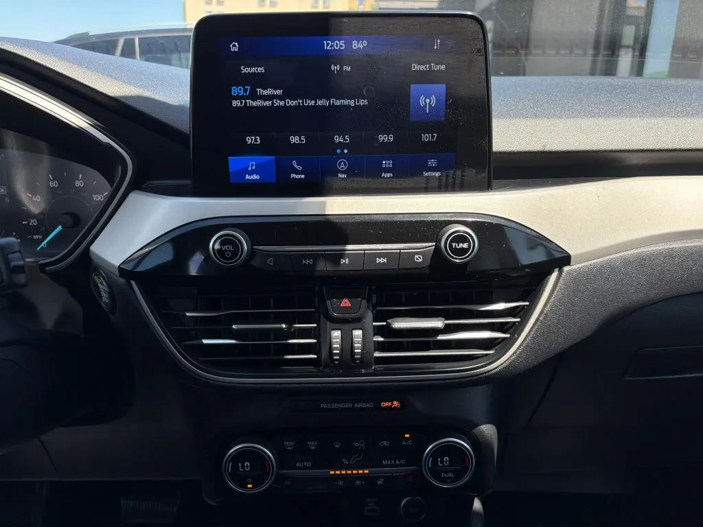 Ford Escape photo 13
