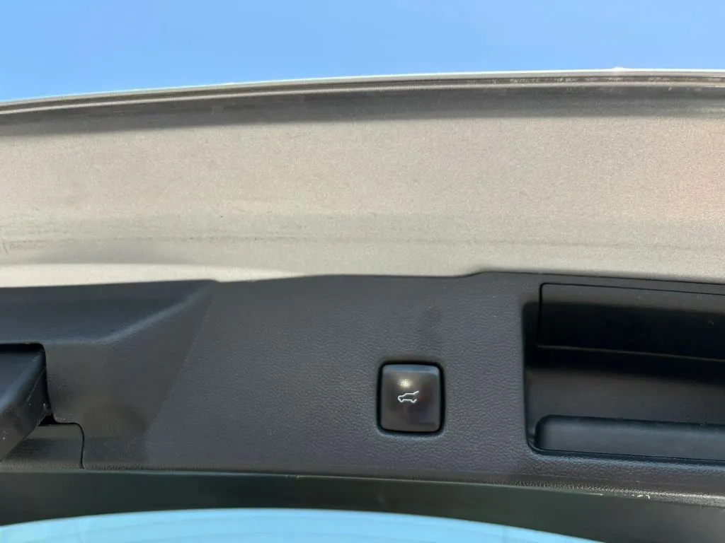 Ford Escape photo 11