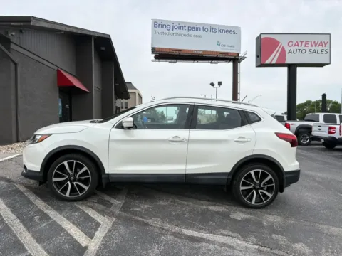Photos of 2017 Nissan Rogue Sport SL Sport Utility 4D for sale in Omaha, NE at Gateway Auto Sales