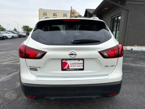 More photos of 2017 Nissan Rogue Sport SL Sport Utility 4D at Gateway Auto Sales, NE