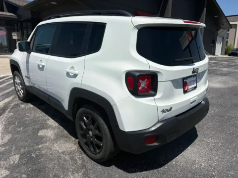 Another view of 2019 Jeep Renegade Latitude Sport Utility 4D for sale in Omaha, NE at Gateway Auto Sales