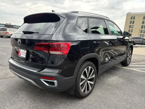 More photos of 2022 Volkswagen Taos SE 4MOTION Sport Utility 4D at Gateway Auto Sales, NE