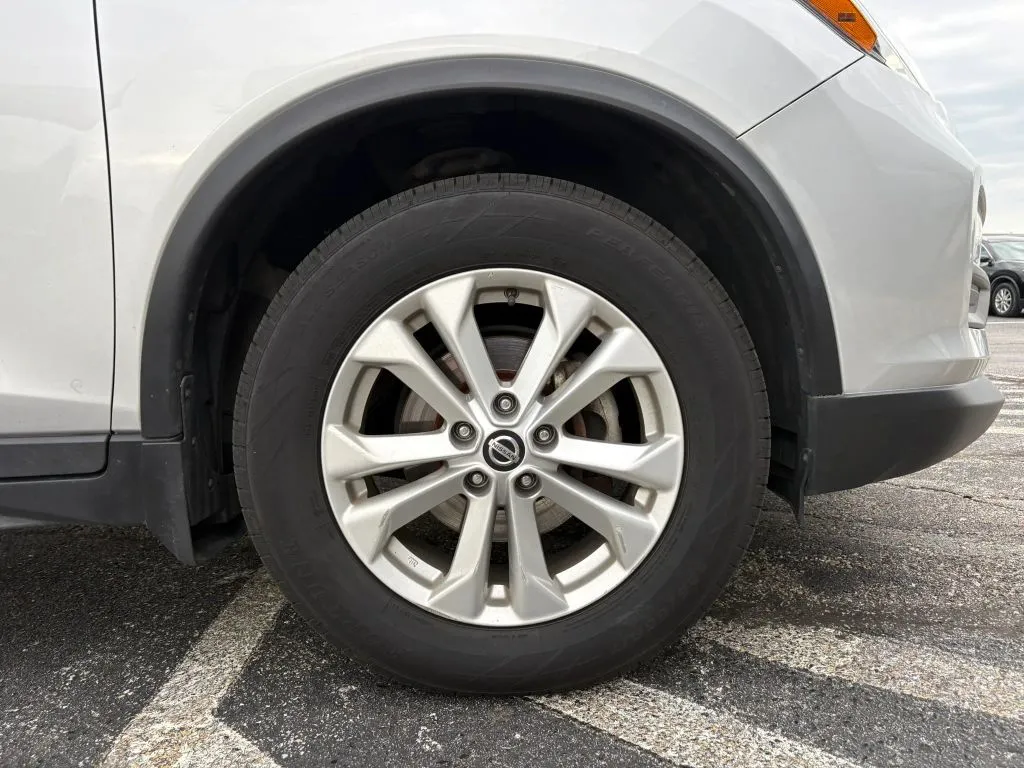 Nissan Rogue photo 25