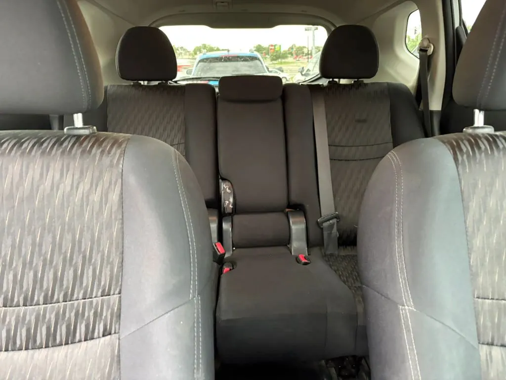 Nissan Rogue photo 17