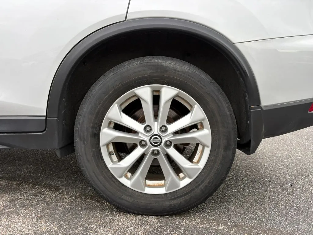 Nissan Rogue photo 27
