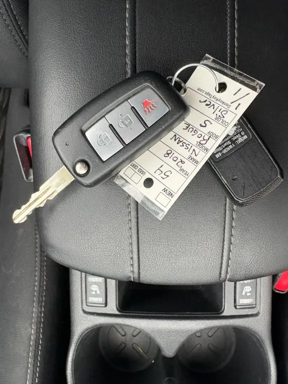 Nissan Rogue photo 23