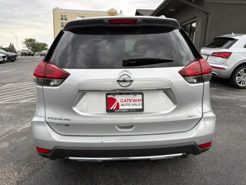 More photos of 2018 Nissan Rogue S Sport Utility 4D at Gateway Auto Sales, NE