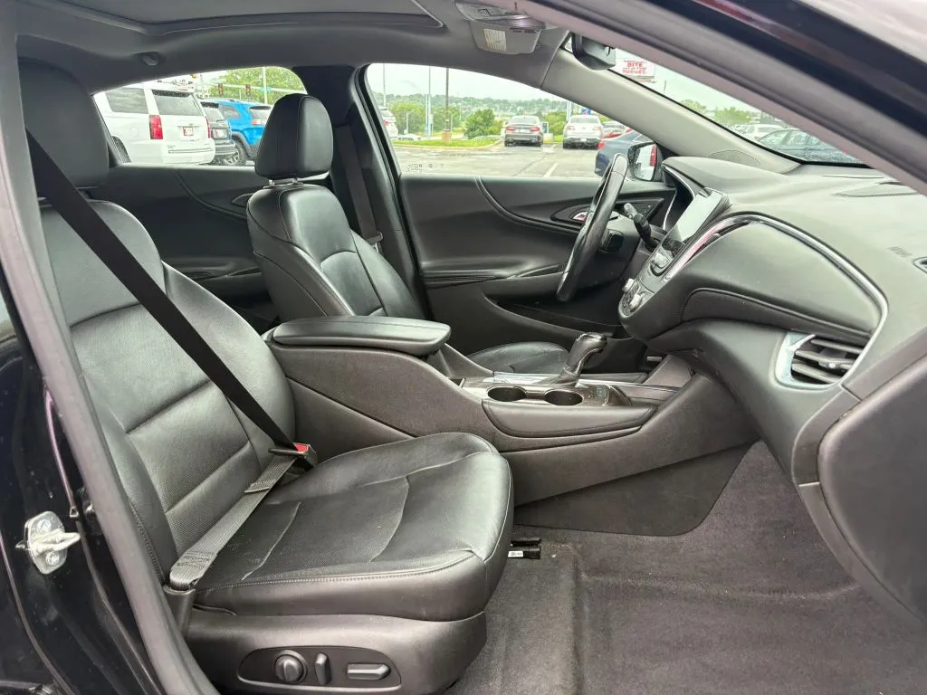 Chevrolet Malibu photo 17