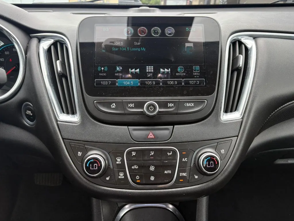 Chevrolet Malibu photo 12