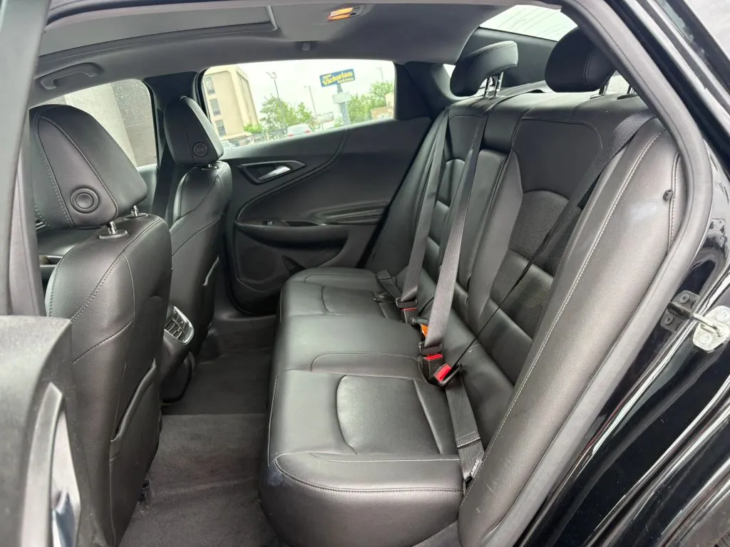 Chevrolet Malibu photo 20