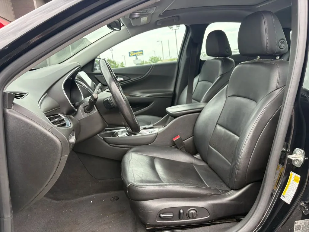 Chevrolet Malibu photo 21
