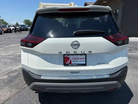 More photos of 2023 Nissan Rogue SV Sport Utility 4D at Gateway Auto Sales, NE