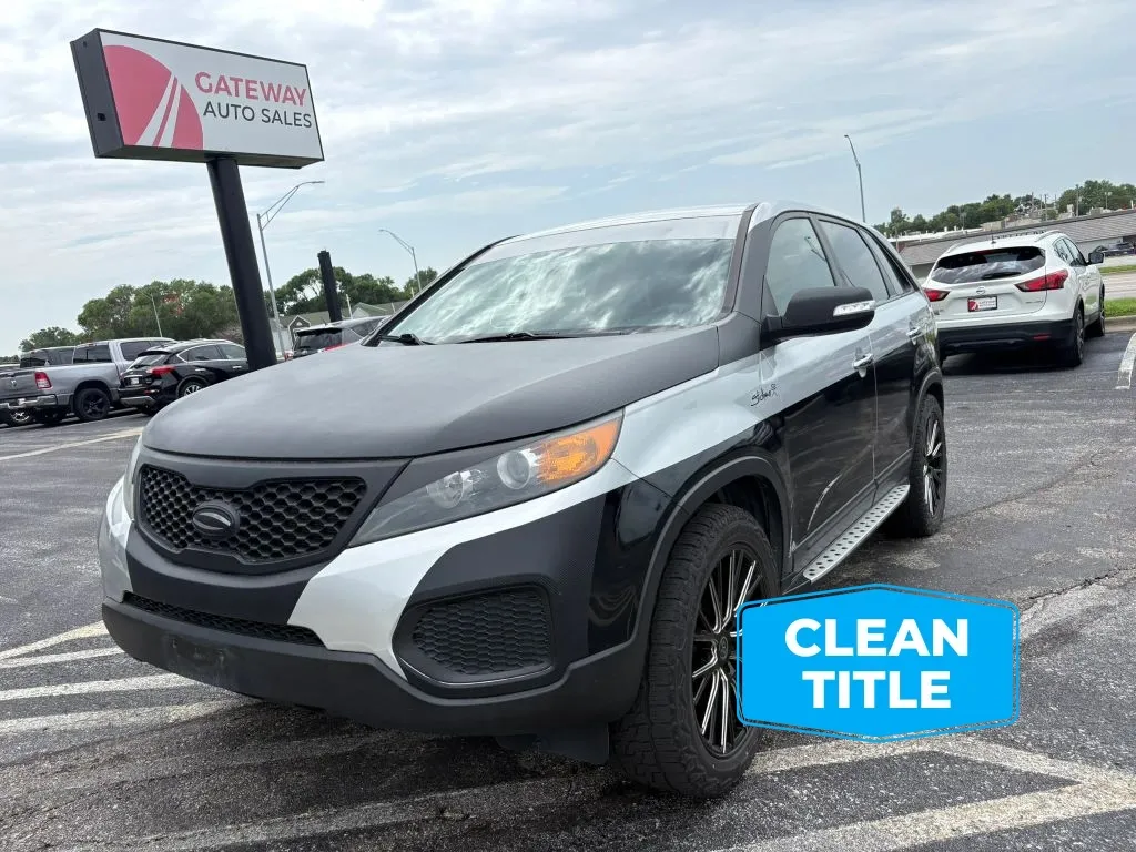 2013 Kia Sorento LX AT's photo