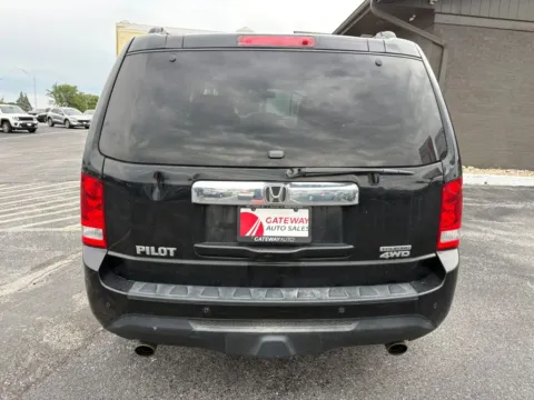More photos of 2014 Honda Pilot Touring Sport Utility 4D at Gateway Auto Sales, NE