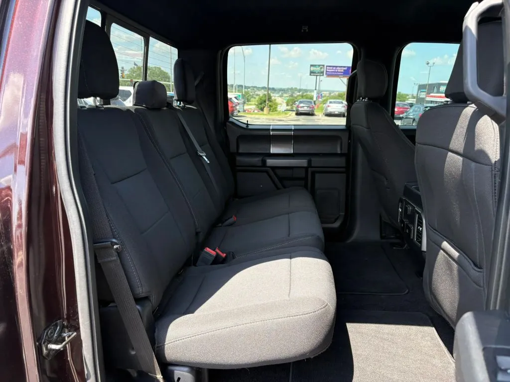 Ford F-150 photo 16