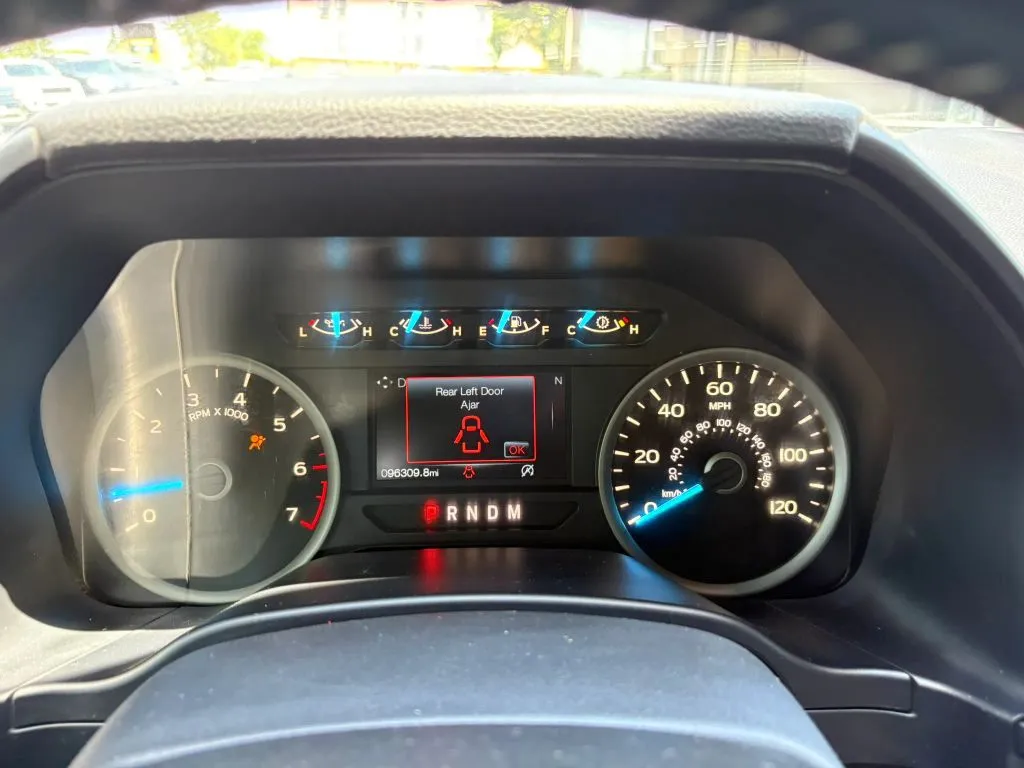 Ford F-150 photo 13