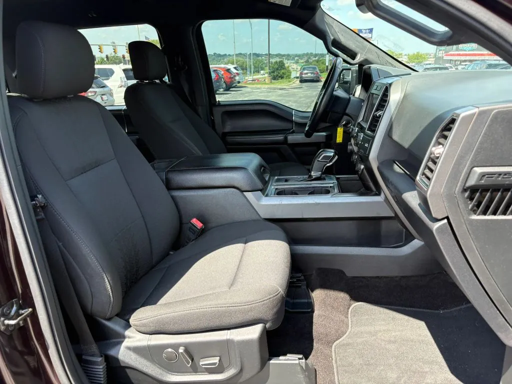 Ford F-150 photo 14