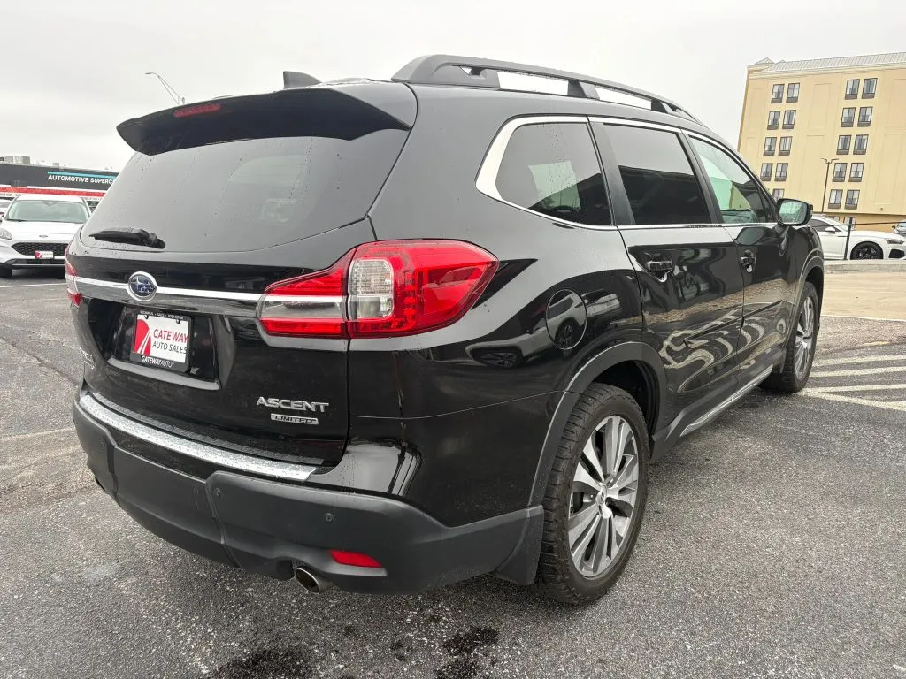 Subaru Ascent photo 5