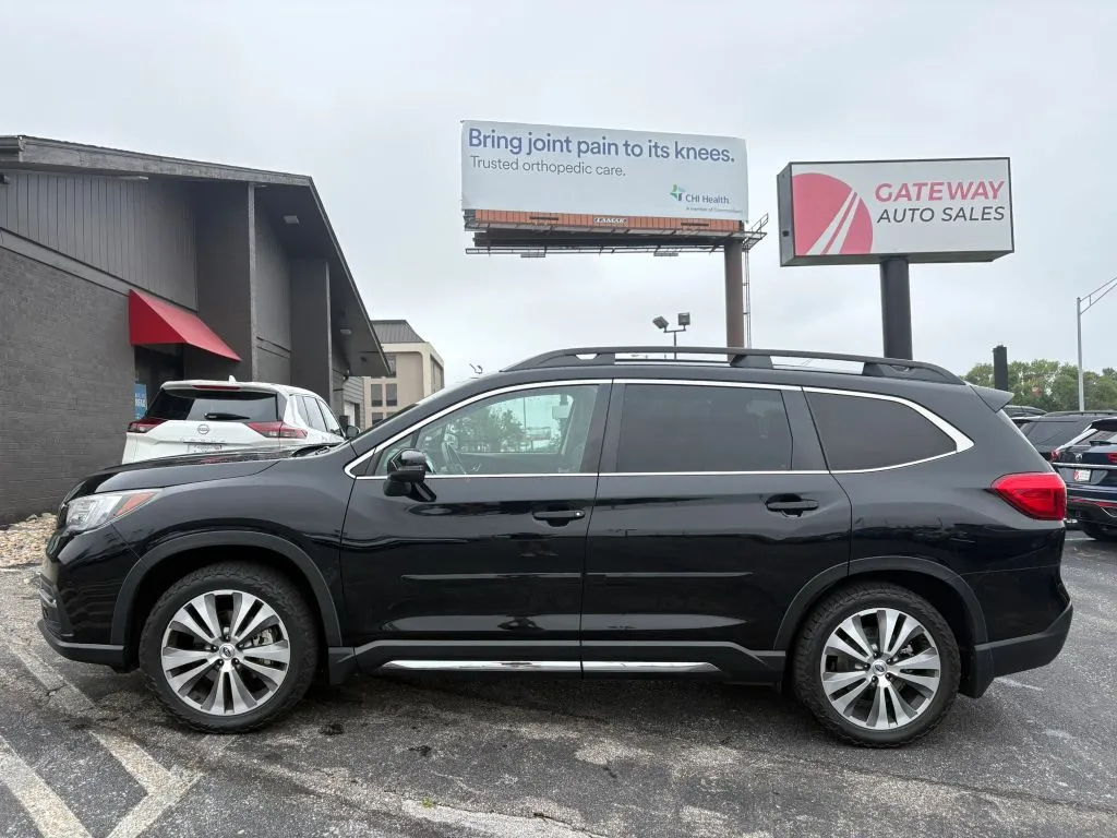 Subaru Ascent photo 2