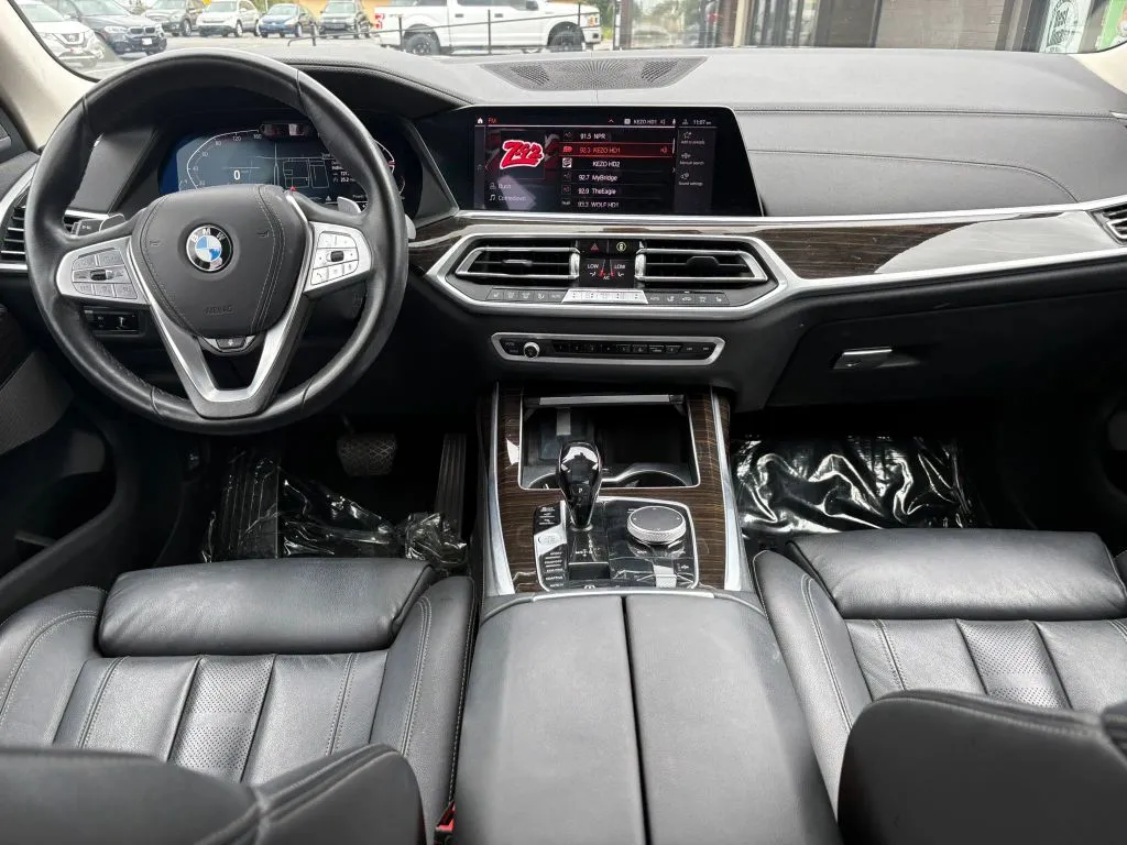 BMW X7 photo 13