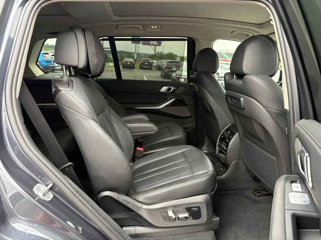 BMW X7 photo 26