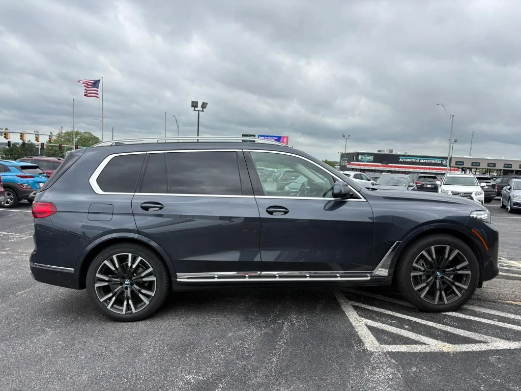 BMW X7 photo 6