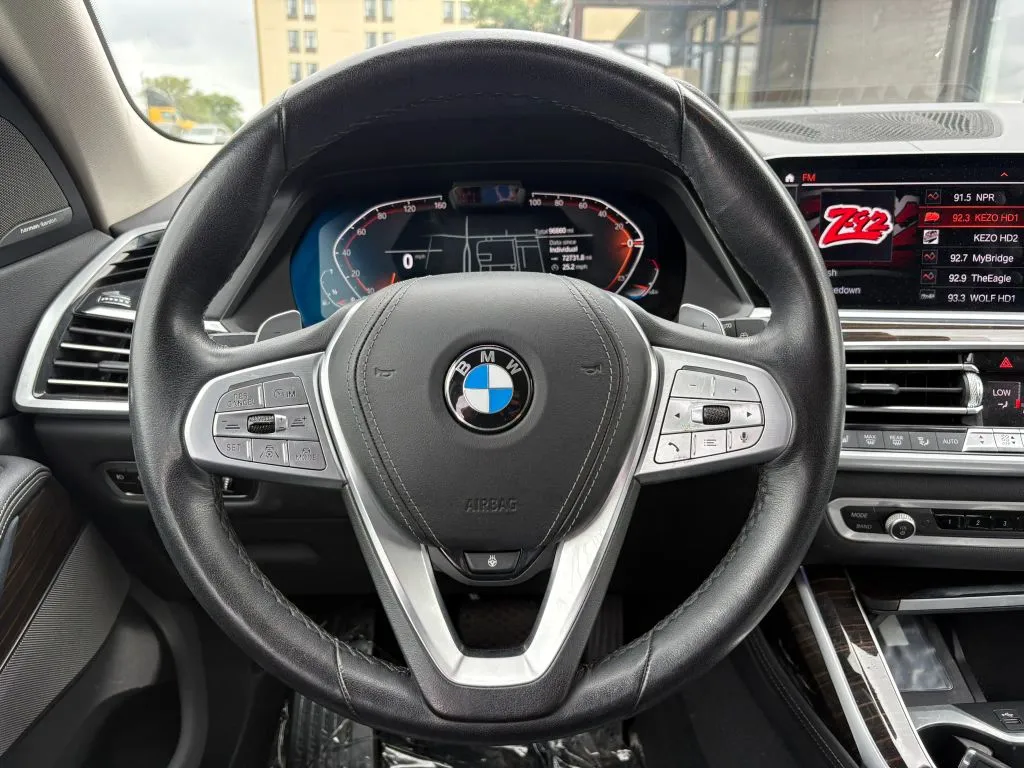 BMW X7 photo 17