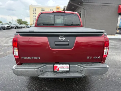 More photos of 2019 Nissan Frontier Crew Cab SV Pickup 4D 5 ft at Gateway Auto Sales, NE