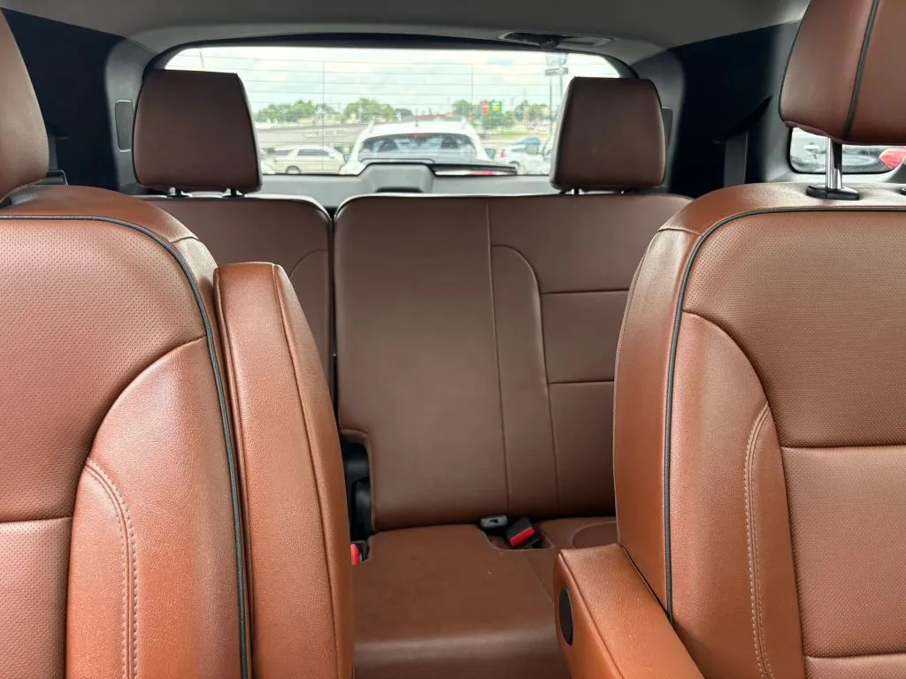 Chevrolet Traverse photo 21