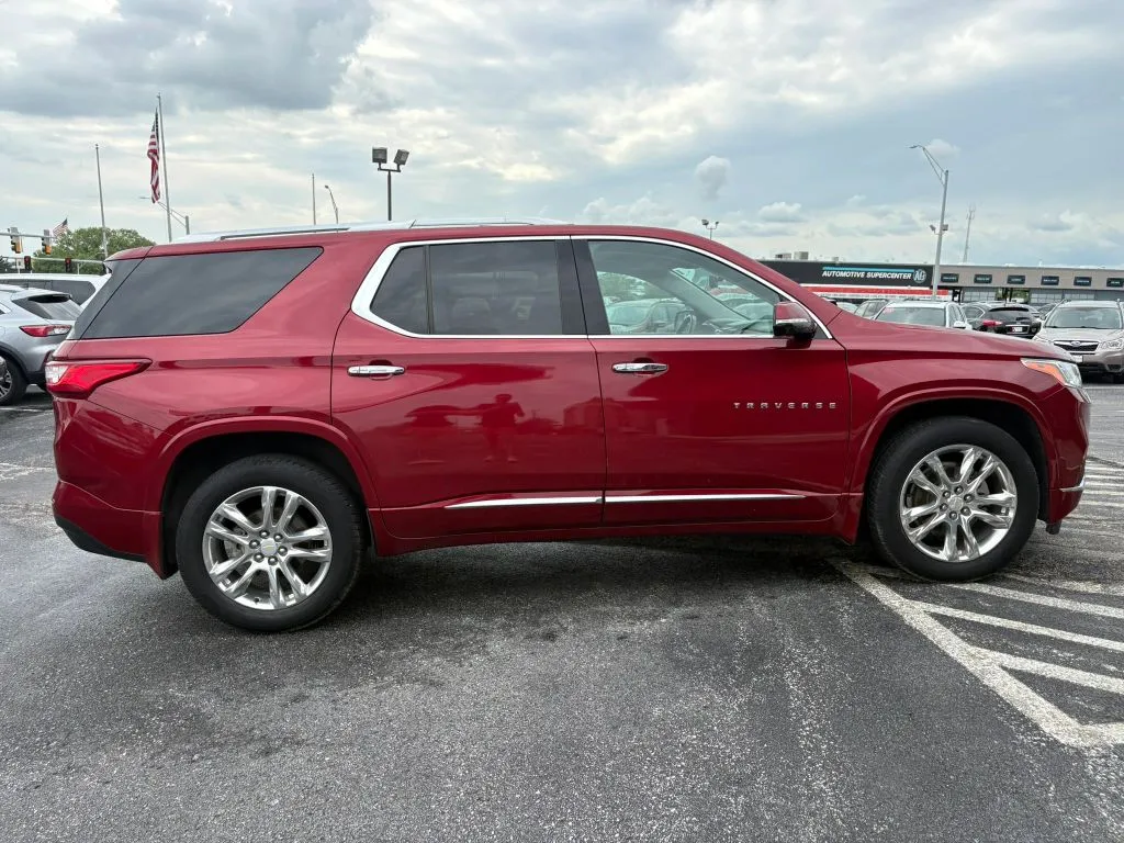 Chevrolet Traverse photo 6