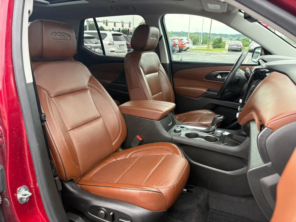 Chevrolet Traverse photo 18
