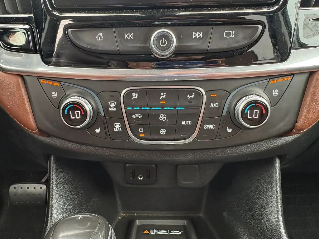 Chevrolet Traverse photo 15