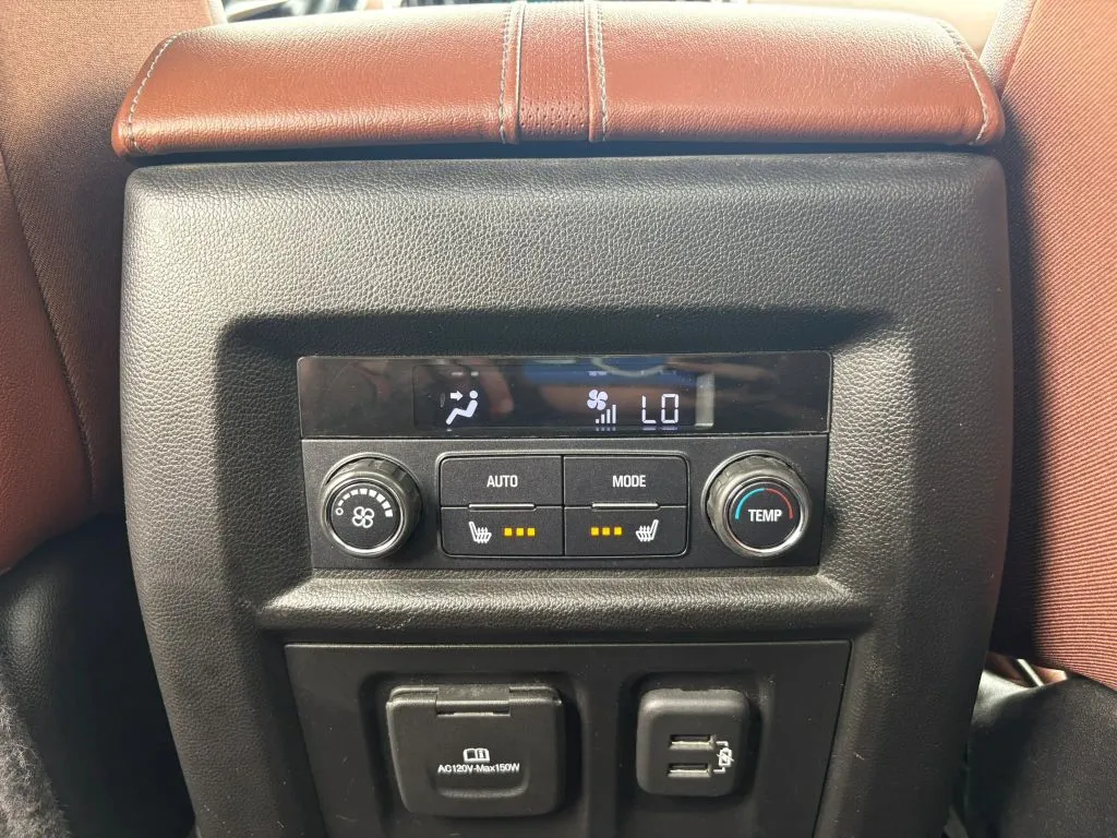 Chevrolet Traverse photo 12