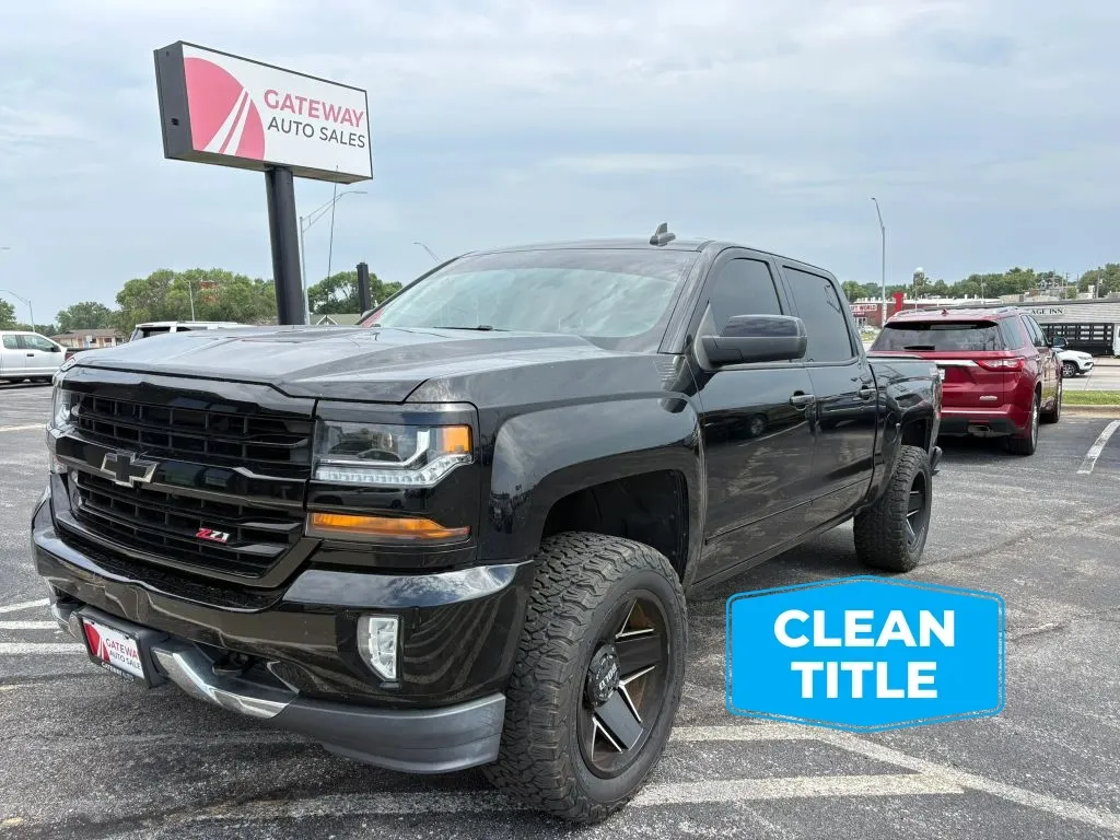 2017 Chevrolet Silverado 1500 Crew Cab Z71 LT Pickup 4D 5 3/4 ft for sale in Omaha, NE
