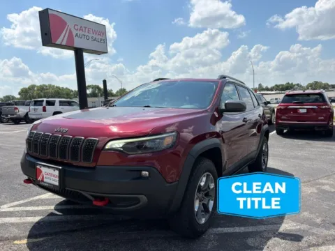 Red 2019 Jeep Cherokee TrailHawk Sport Utility 4D for sale in Omaha, NE