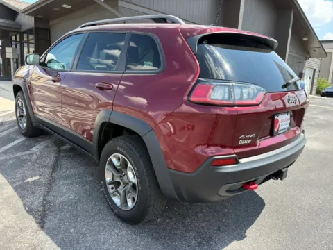 Another view of 2019 Jeep Cherokee TrailHawk Sport Utility 4D for sale in Omaha, NE at Gateway Auto Sales