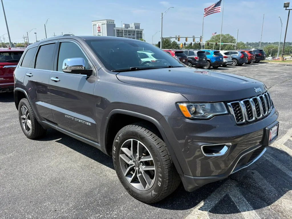 Jeep Grand Cherokee photo 7