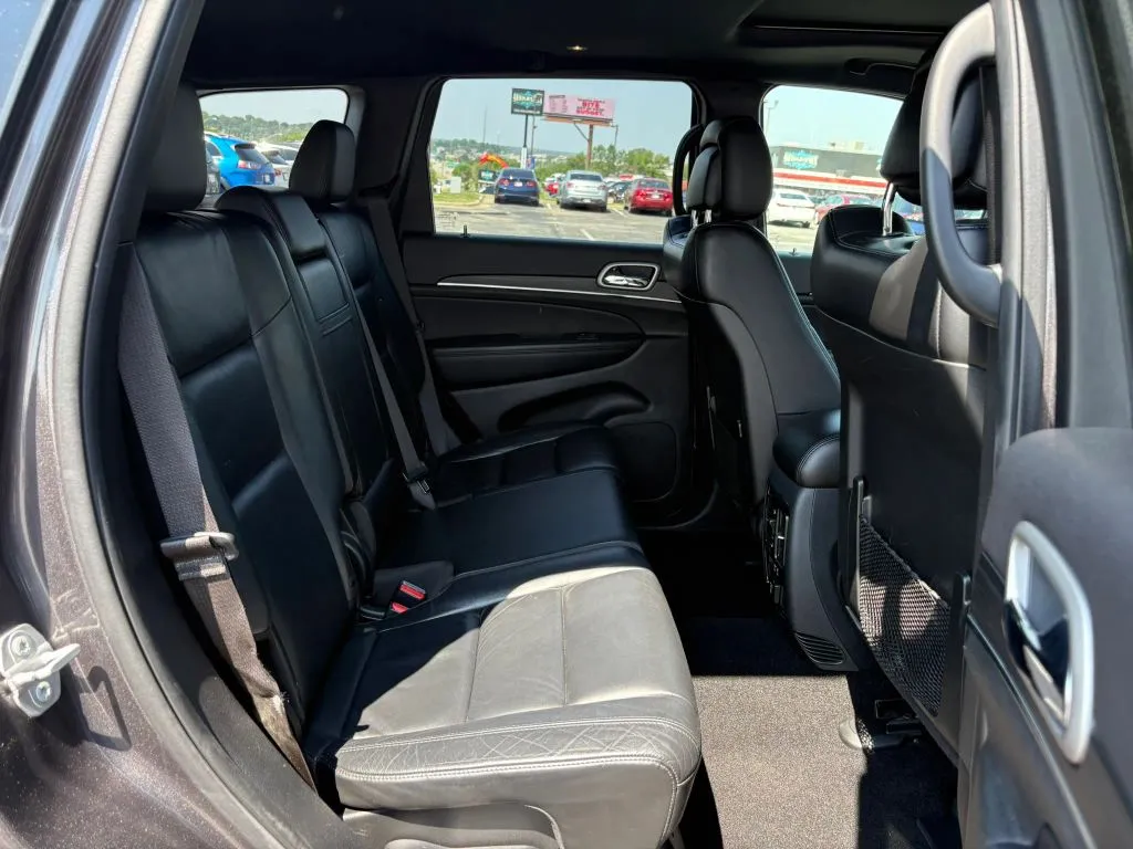 Jeep Grand Cherokee photo 17