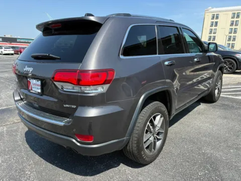 More photos of 2020 Jeep Grand Cherokee Limited Sport Utility 4D at Gateway Auto Sales, NE