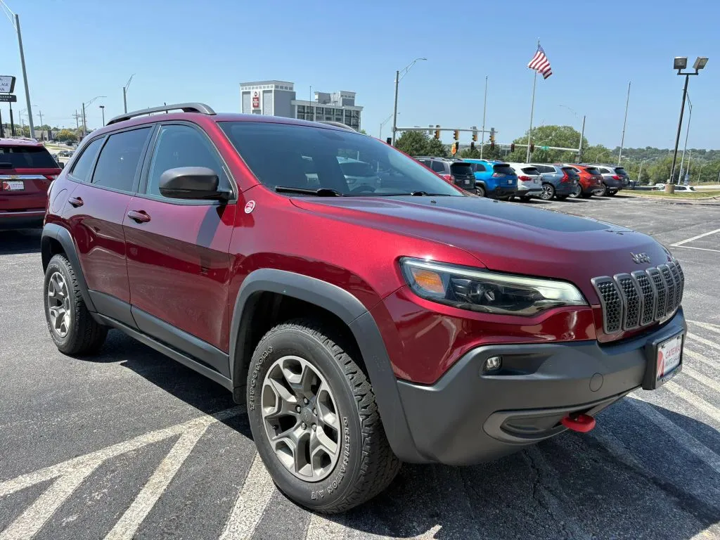 Jeep Cherokee photo 7