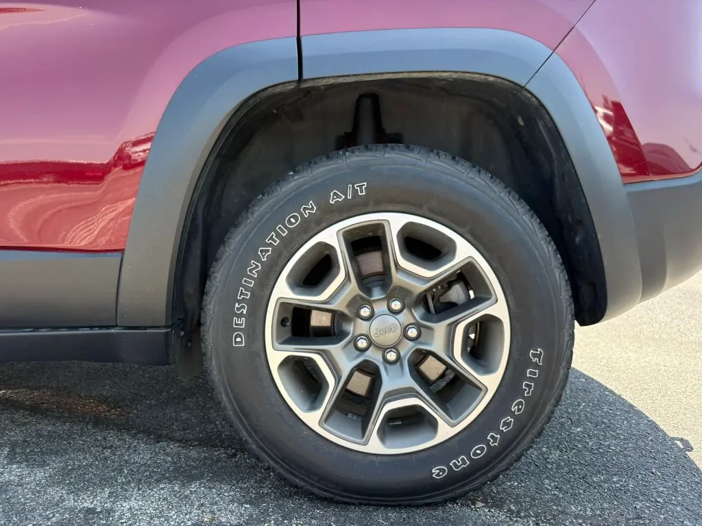 Jeep Cherokee photo 26